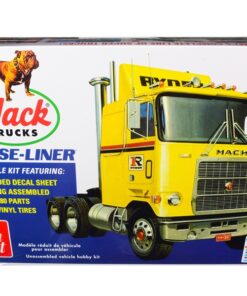 Skill 3 Model Kit Mack Cruise-Liner Truck 1/25 Scale Model by AMT
